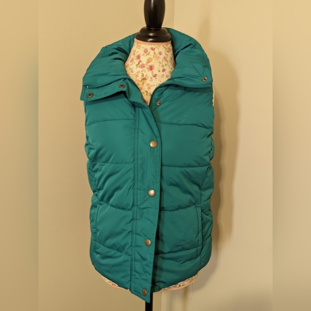 Old Navy puffer vest